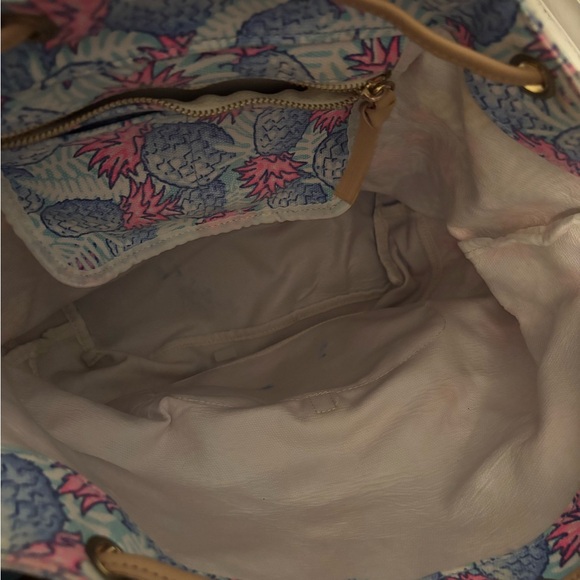 Backpack - Picture 3 of 5